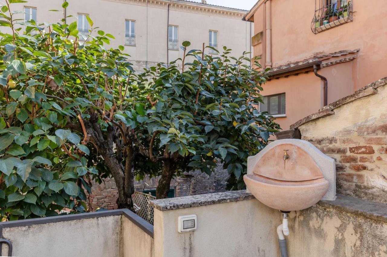 Charming Terrace House In The Heart Of Perugia Apartment Exterior photo